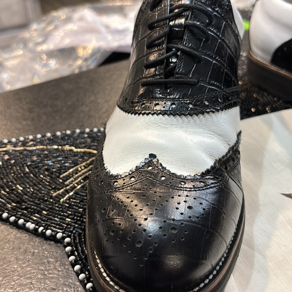 Lambda Black & White Croc Textured Genuine Leather Waterproof Golf Shoes. - Picture 2 of 8